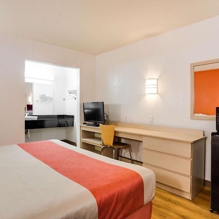Motel 6-Fayetteville, Ar מראה חיצוני תמונה