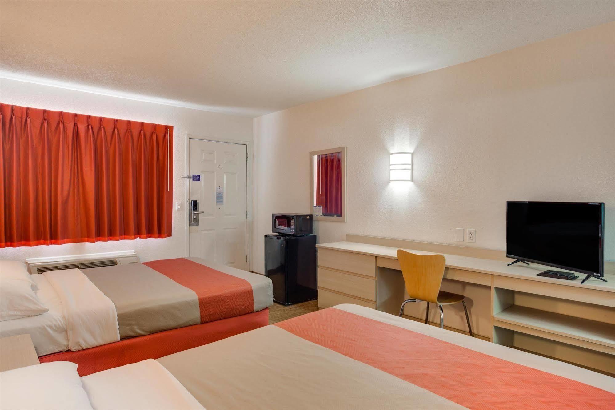 Motel 6-Fayetteville, Ar מראה חיצוני תמונה