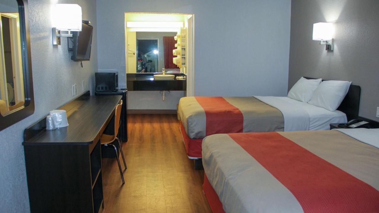 Motel 6-Fayetteville, Ar מראה חיצוני תמונה